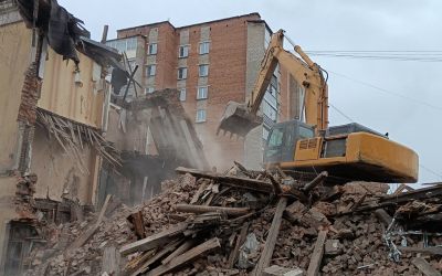 Промышленный снос и демонтаж зданий спецтехникой - Хабаровск, цены, предложения специалистов
