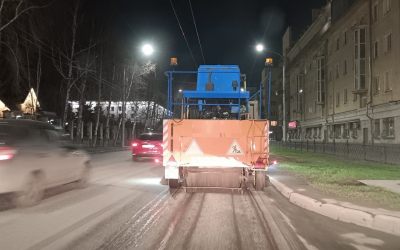 Уборка улиц и дорог спецтехникой и дорожными уборочными машинами - Хабаровск, цены, предложения специалистов