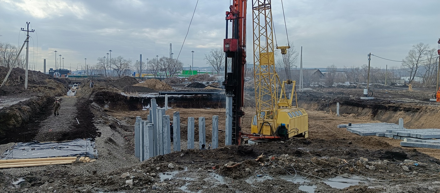 Аренда сваебоя для забивки бетонных свай в Хабаровском крае