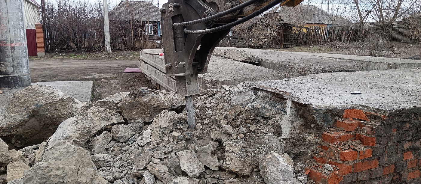 Услуги и заказ гидромолотов для демонтажных работ в Хабаровске